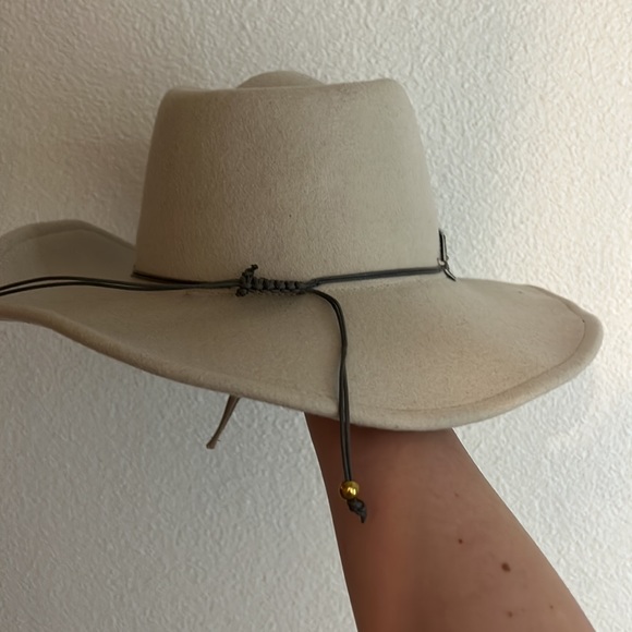 Nikki Beach Hat - Picture 3 of 3